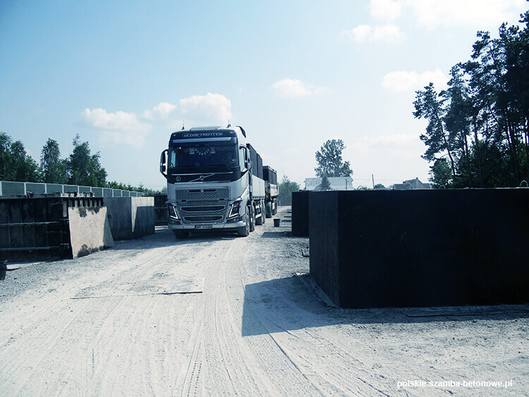 Transport szamb betonowych  w Radzyminie